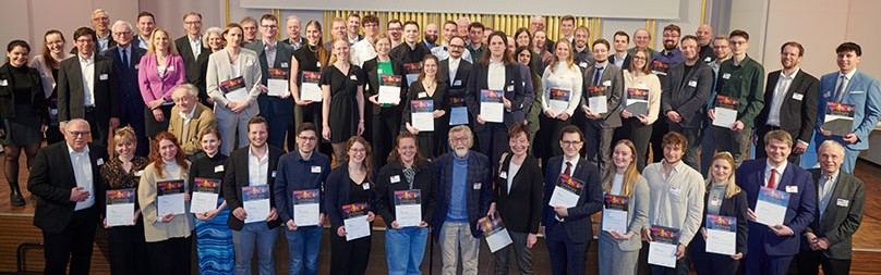 Gruppenfoto Frderpreisverleihung an der Universitt Osnabrck 2024/2025